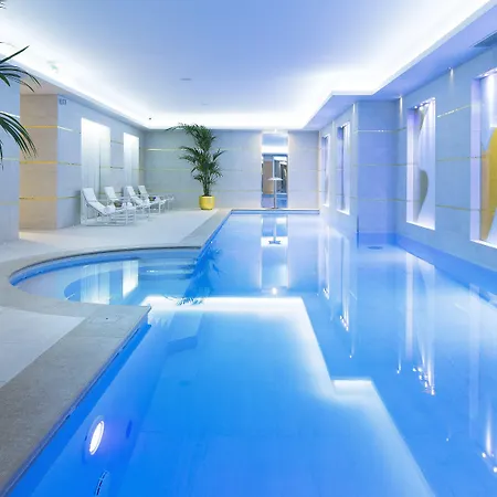 Hotel Le Burgundy Paris