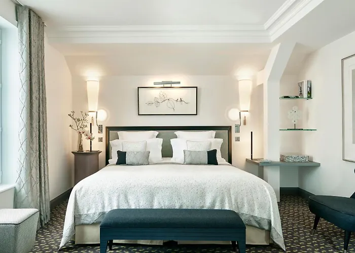 Le Burgundy Hotel Paris