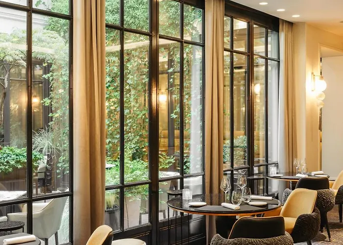 Hotel Le Burgundy Paris