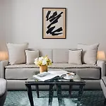 Szálloda Le Burgundy 5*