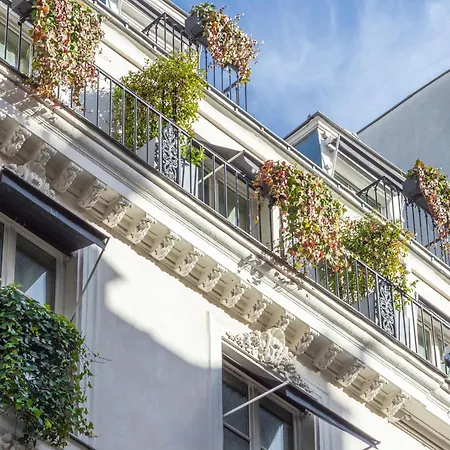Le Burgundy Paris