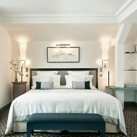 Le Burgundy Hotel Paris
