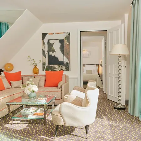 Le Burgundy Hotel