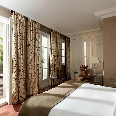 Hotel Le Burgundy Paris