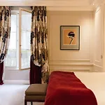 Le Burgundy Hotel
