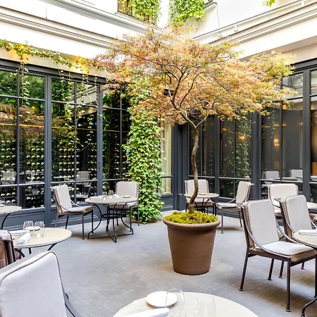 ル ブルガンディ ホテル