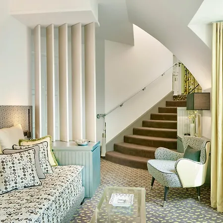 ホテル ル ブルガンディ 5*