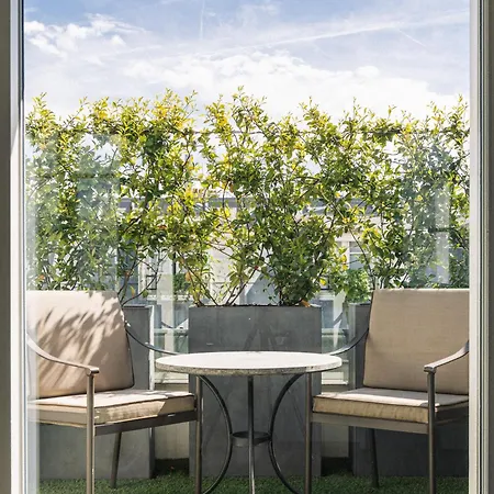 Hotel Le Burgundy 5*