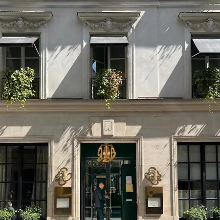 ル ブルガンディ ホテル 5*