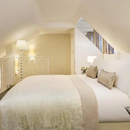 Le Burgundy Hotel Paris