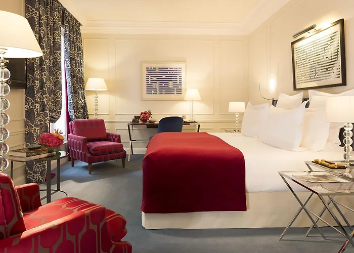 ル ブルガンディ ホテル