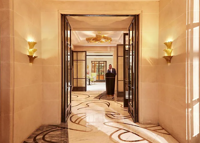 Le Burgundy Otel 5*